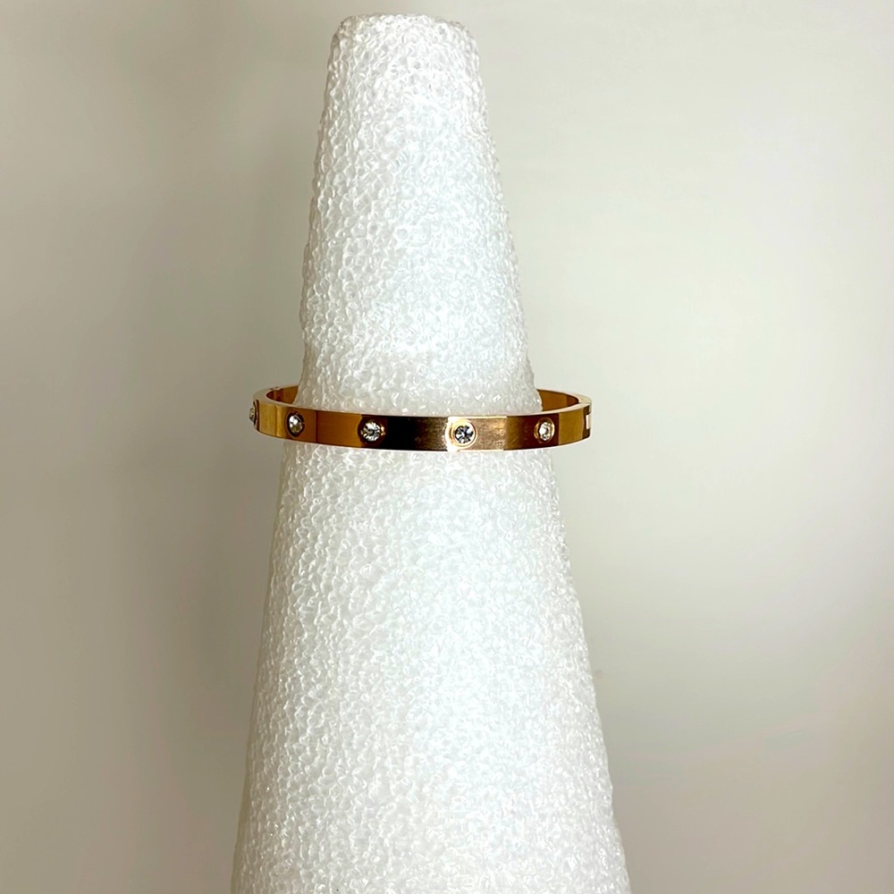 Metal bracelet